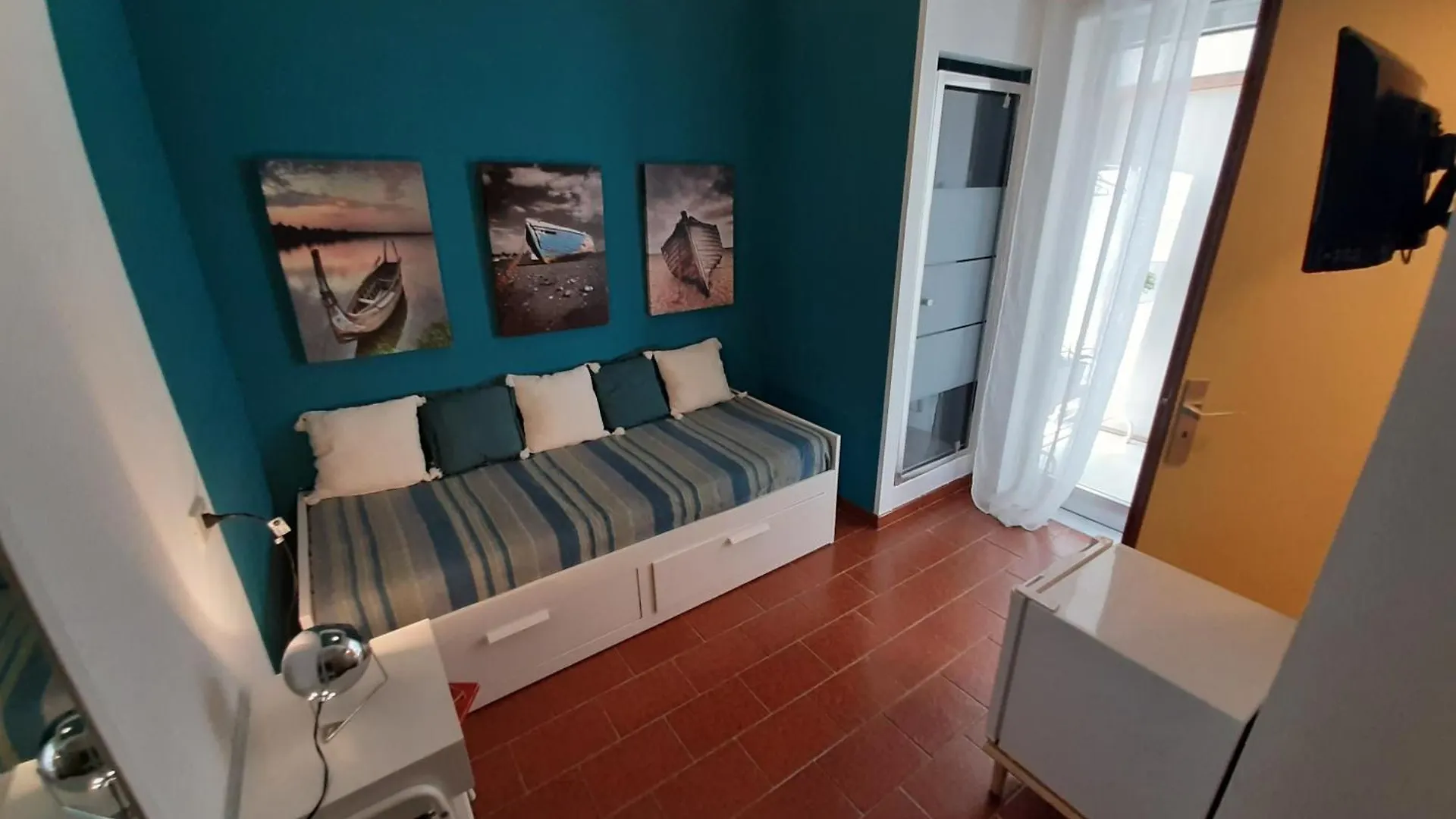 Gasthuis Retro Rooms Cefalù