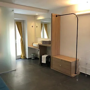 Gasthof Alley House, Cefalù