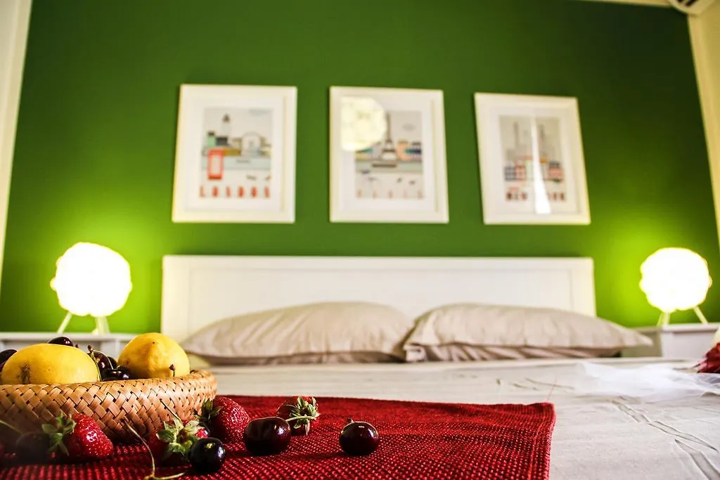 Retro Rooms Cefalu Guest house